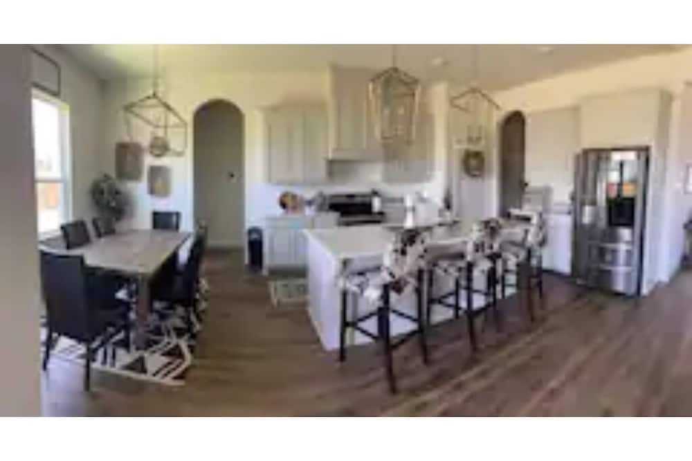 Photo of Bedroom in Willow Park