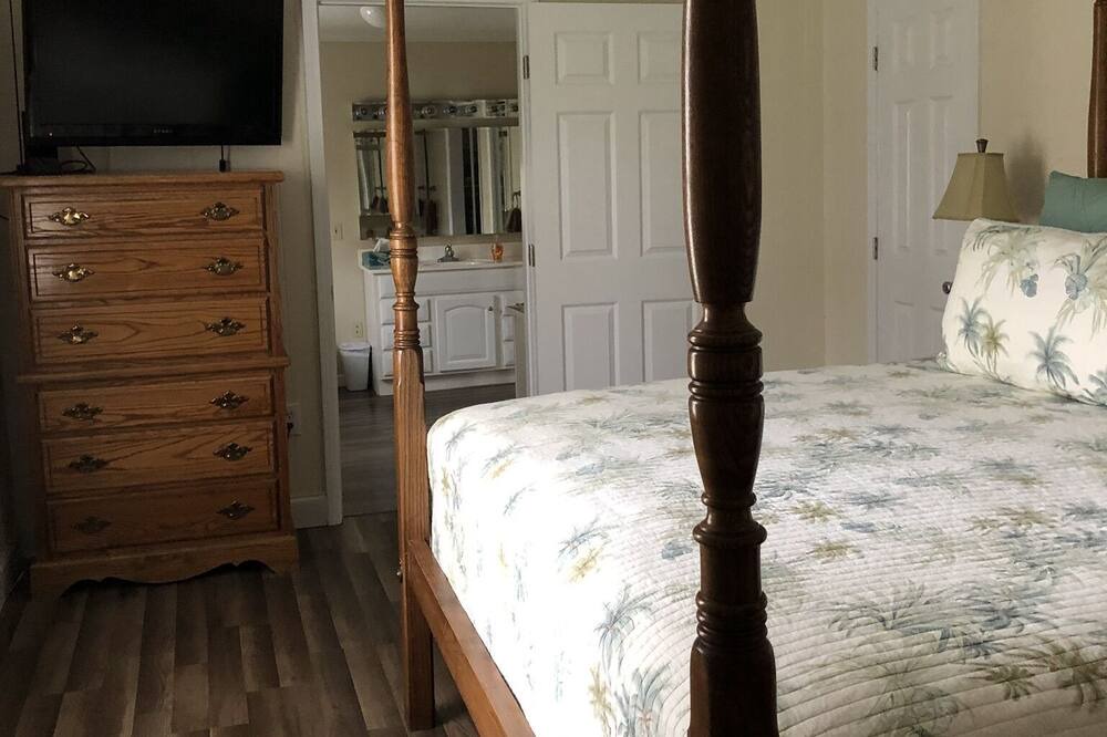 Photo of Bedroom in Moss Point