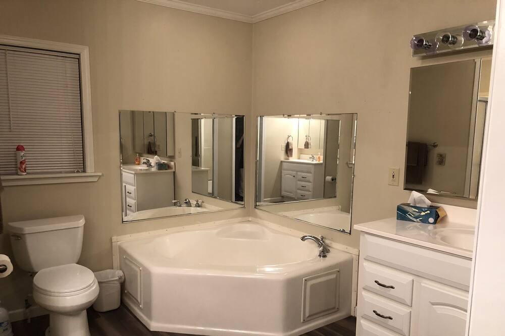 Photo of Bathroom in Moss Point