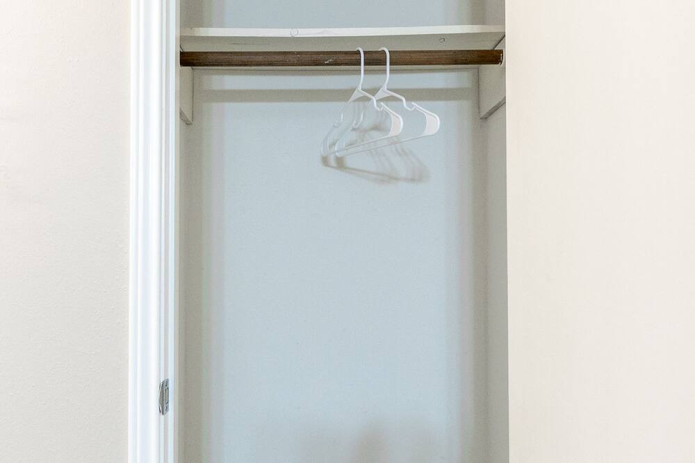 Photo of Bedroom in Nassau Bay