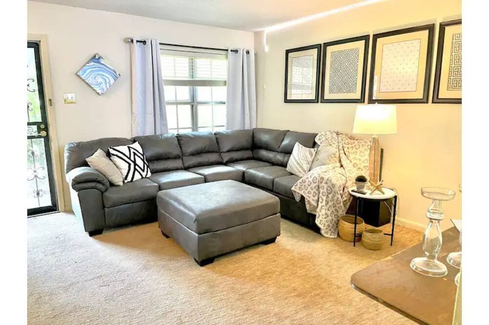 Photo of Bedroom in Mid City South