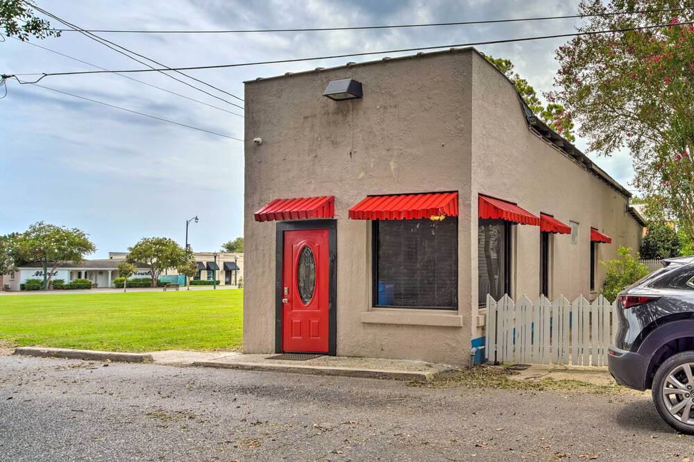 Photo of Outdoor in New Roads