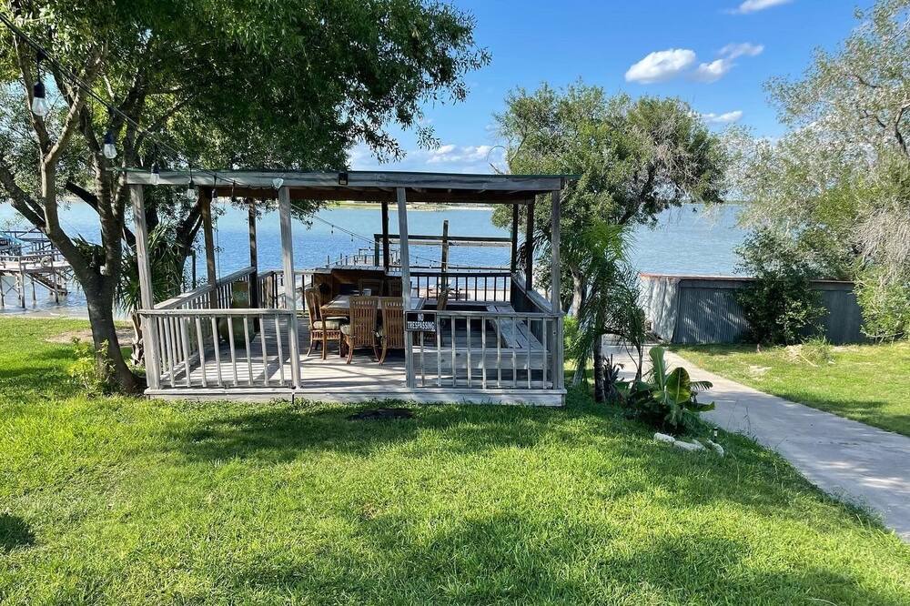Photo of Outdoor in Pernitas Point