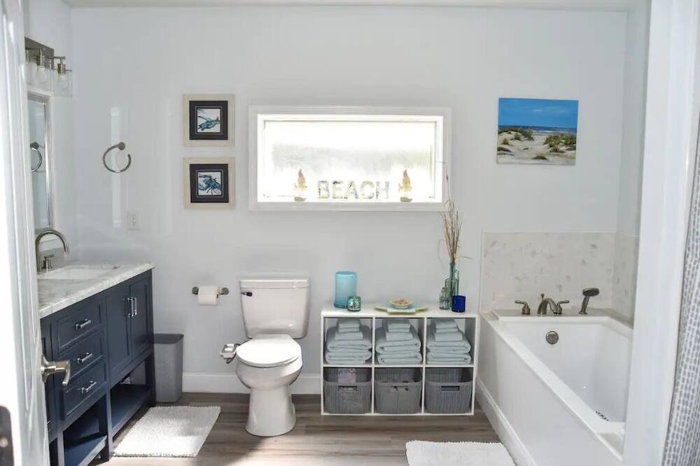 Photo of Bathroom in Gautier
