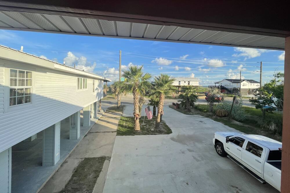 Photo of Others in Grand Isle