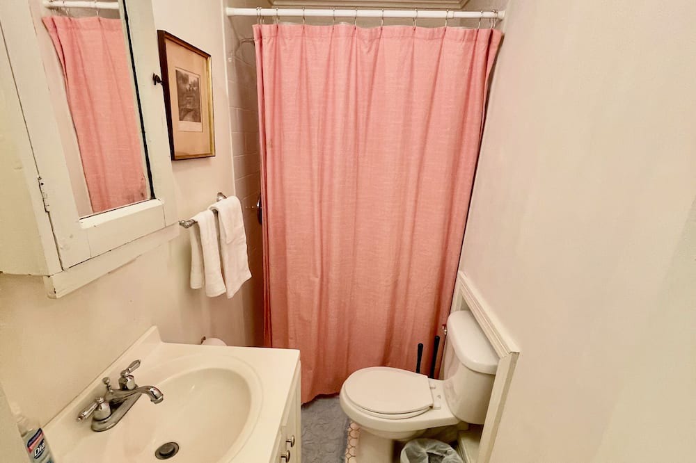 Photo of Bathroom in Breaux Bridge
