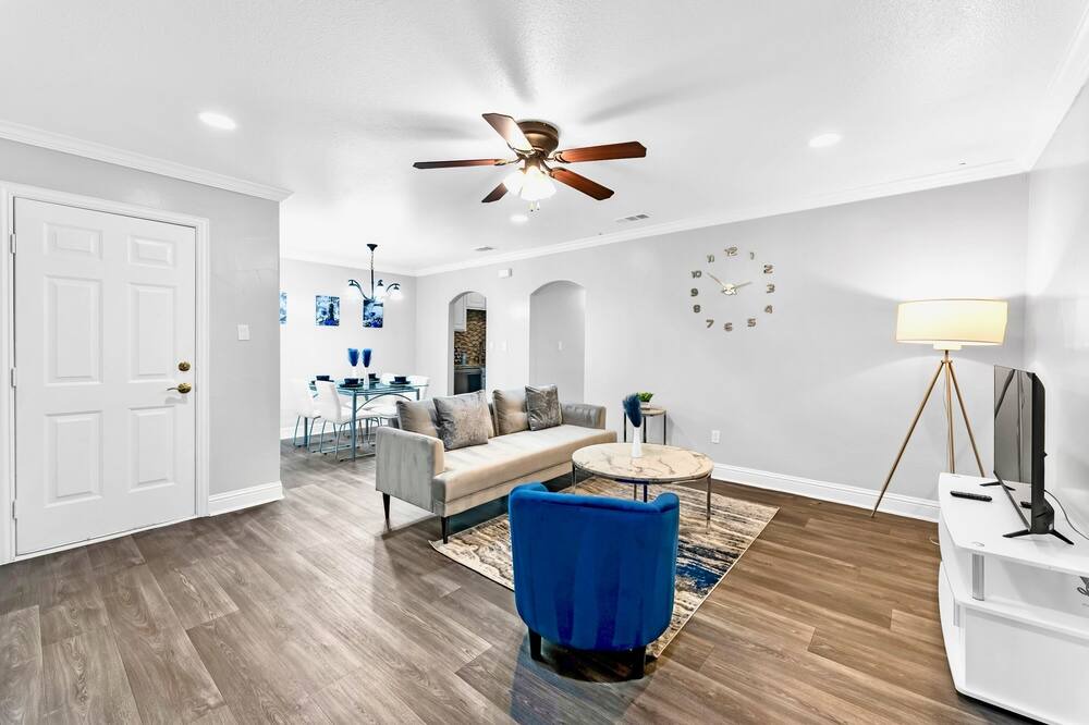 Photo of Livingroom in Arlington
