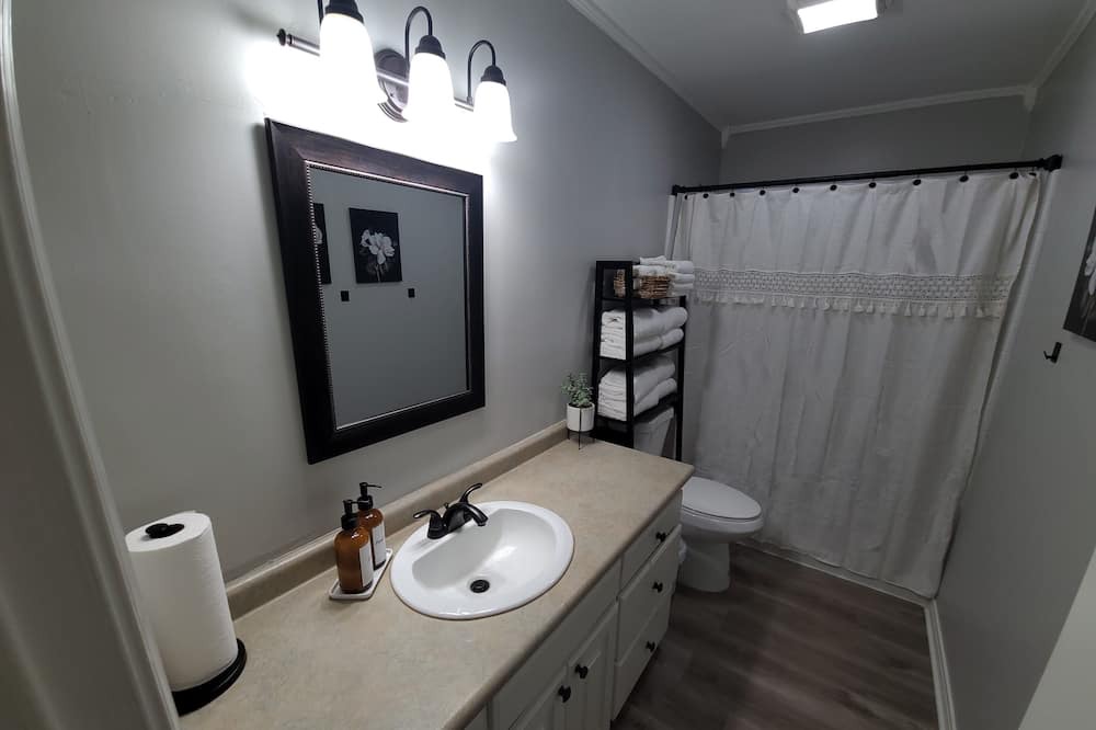 Photo of Bathroom in Natchitoches
