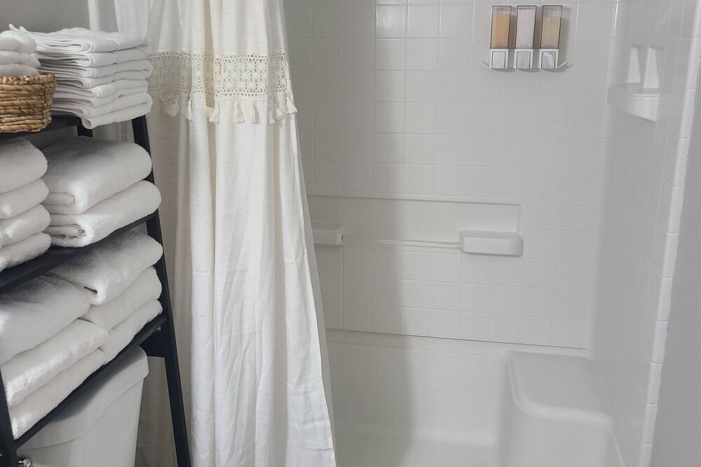 Photo of Bathroom in Natchitoches
