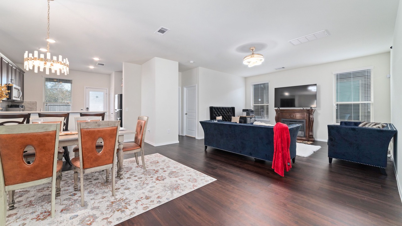 Photo of Livingroom in Houston