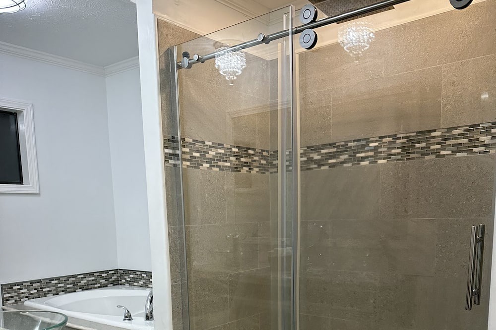 Photo of Bathroom in Gardner