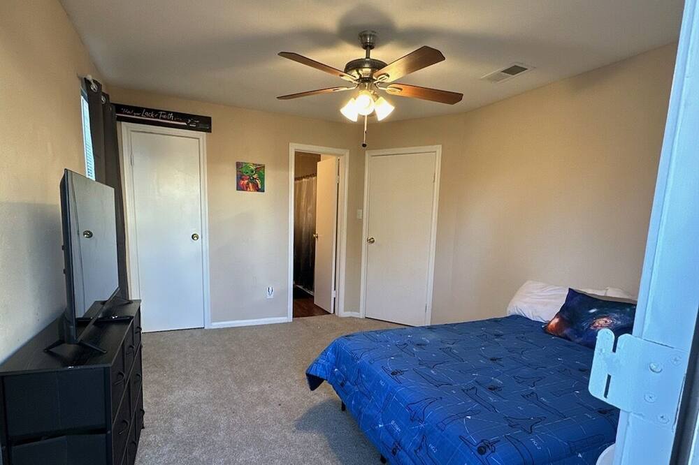 Photo of Bedroom in Atascocita