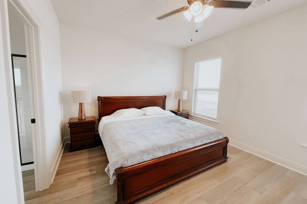 Photo of Bedroom in Lake Charles
