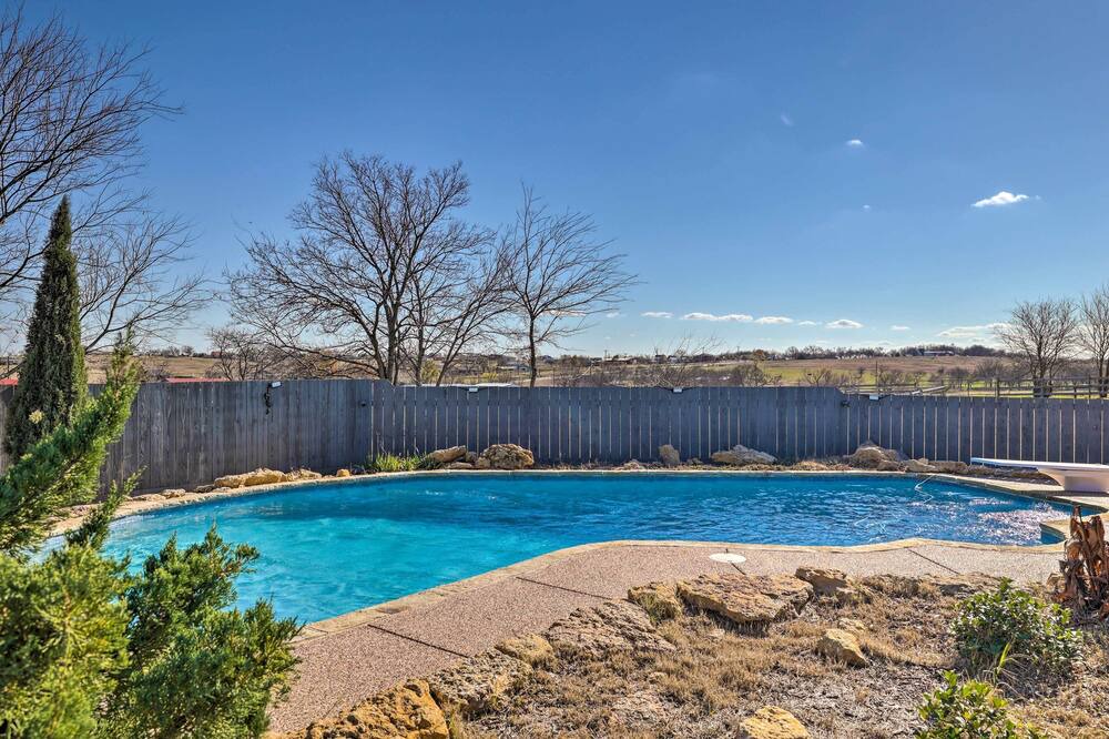 Photo of Outdoor in Sanger