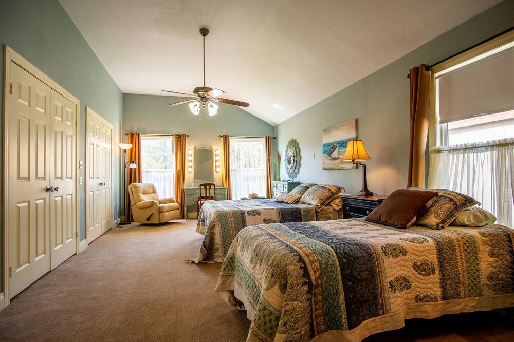 Photo of Bedroom in Lake Charles