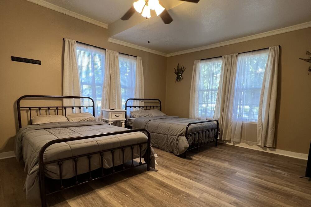 Photo of Bedroom in Biloxi