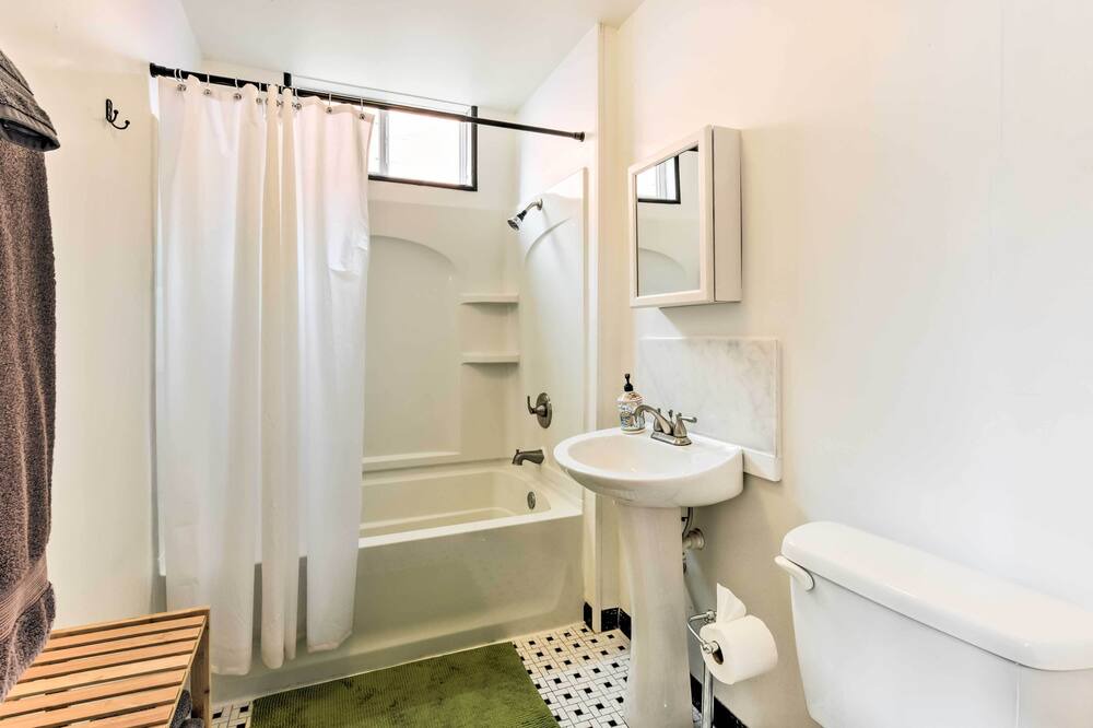 Photo of Bathroom in Faubourg Marigny