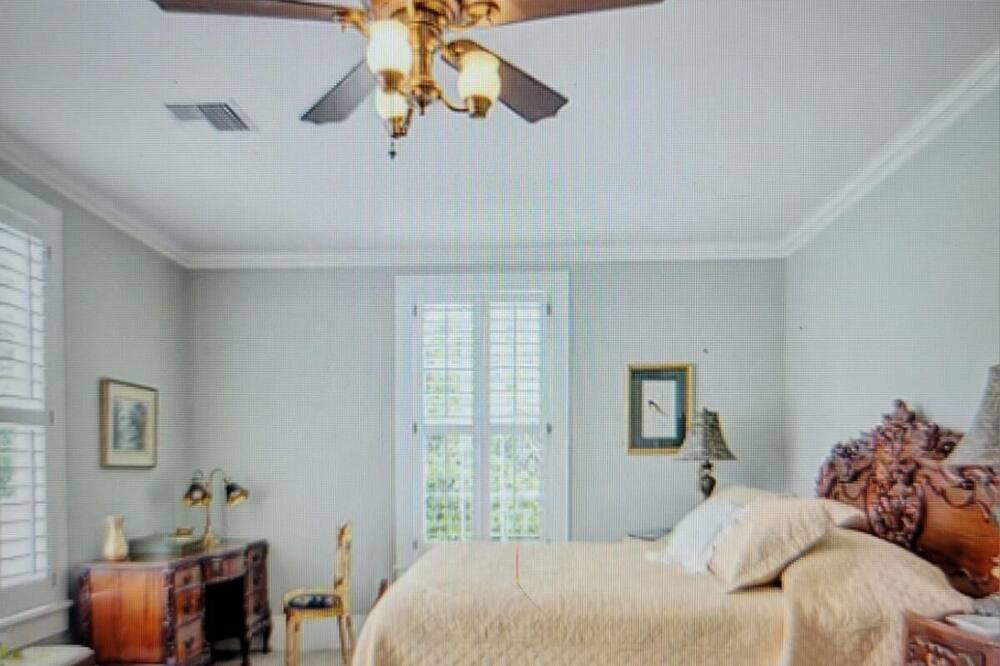 Photo of Bedroom in Franklin