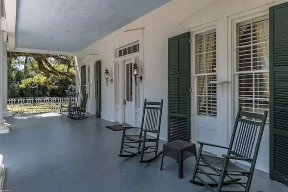 Photo of Patio Balcony in Franklin