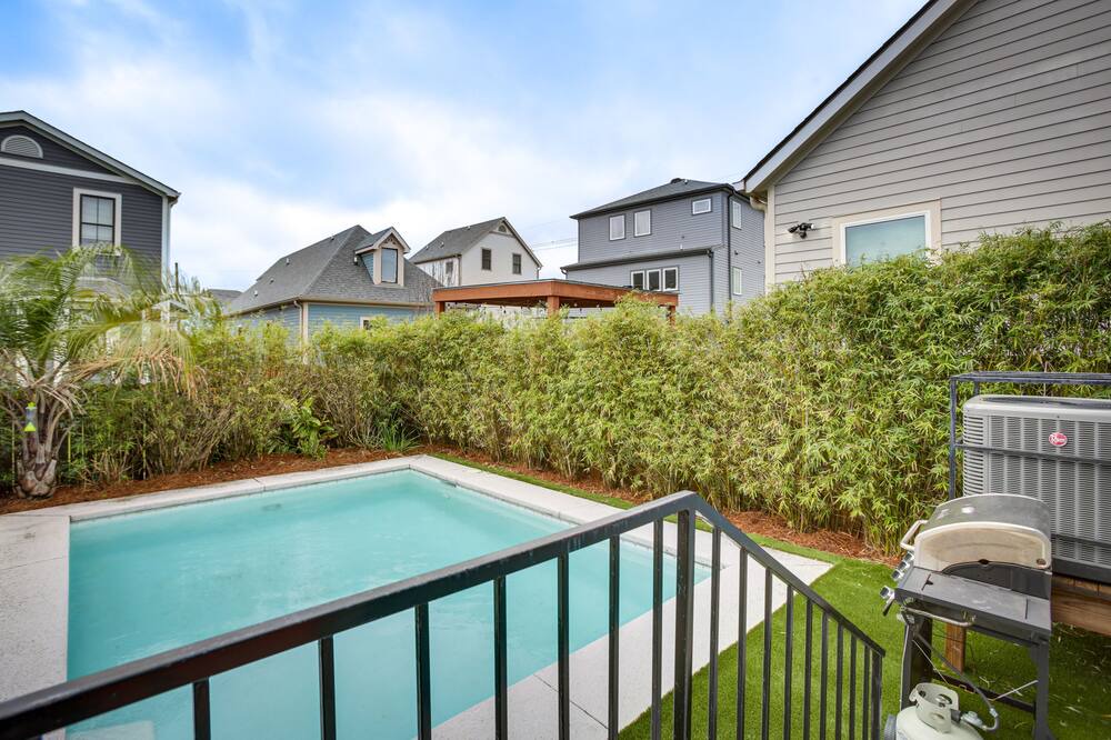 Photo of Outdoor in Whitney