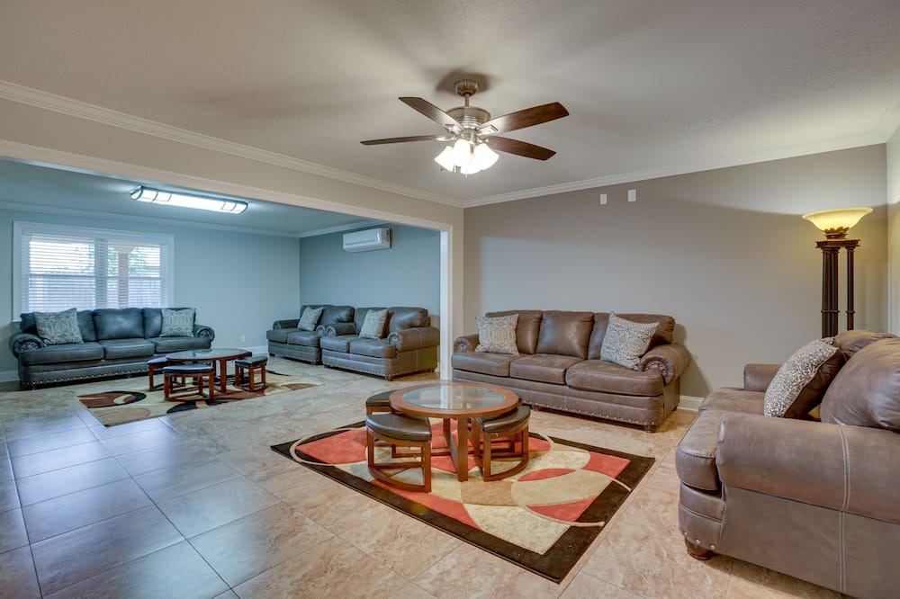 Photo of Bedroom in Timberlane