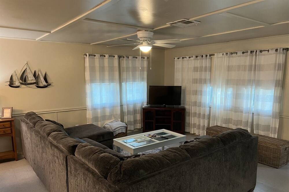 Photo of Livingroom in Grand Isle
