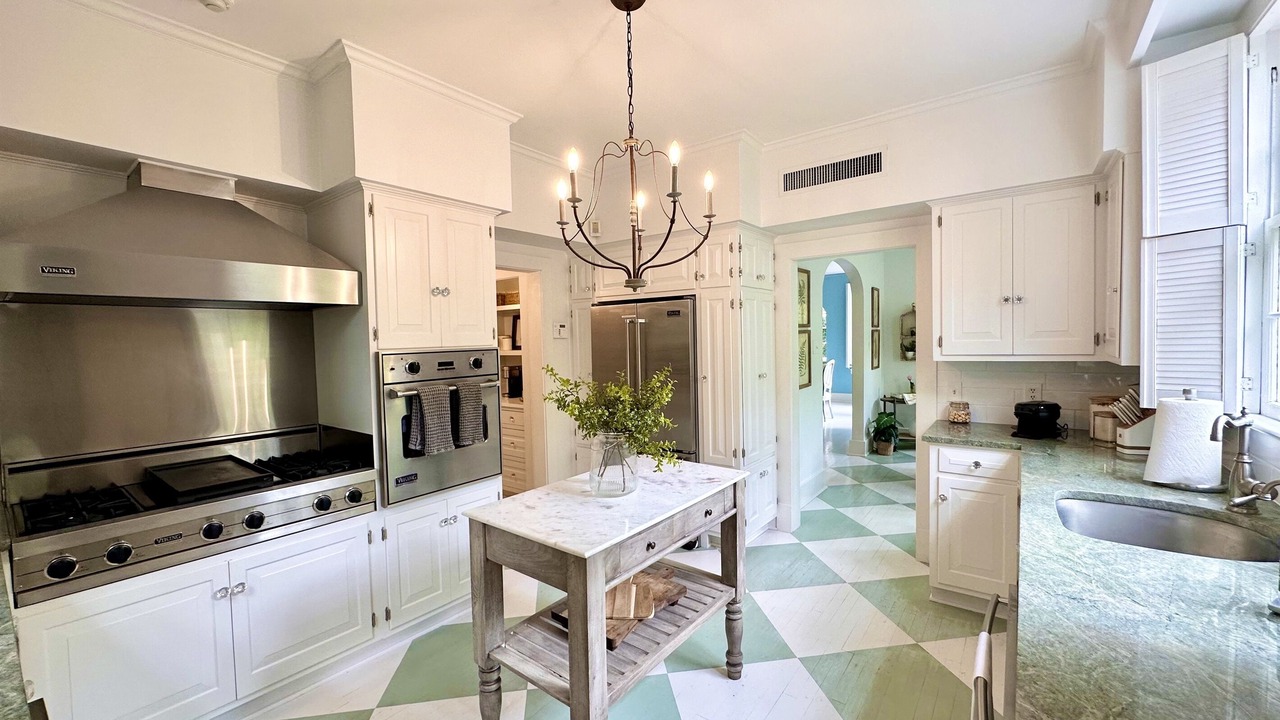Photo of Kitchen in Highlands - Perkins