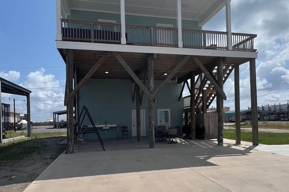 Photo of Others in Grand Isle
