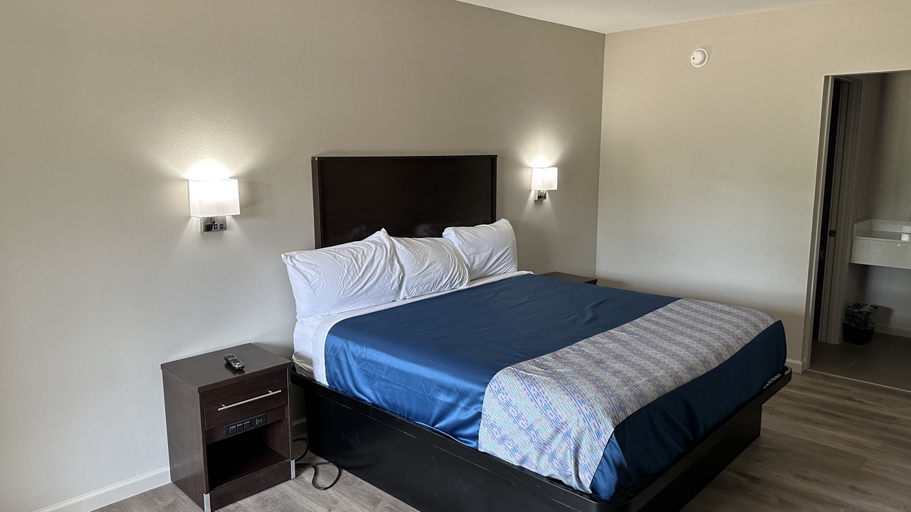 Photo of Bedroom in Oakdale
