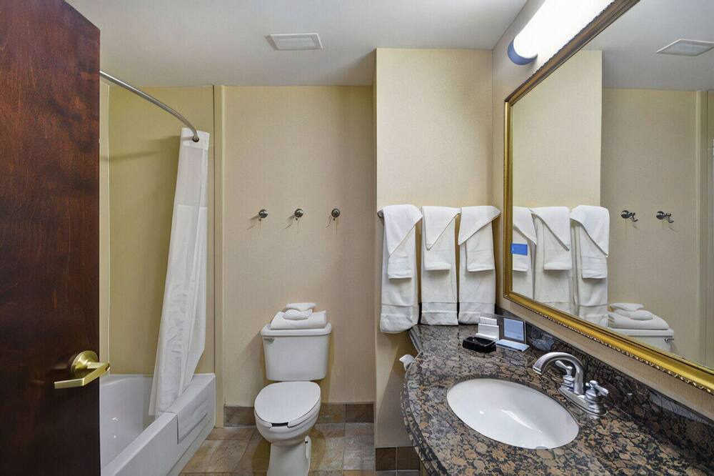 Photo of Bathroom in Northwest Corpus Christi
