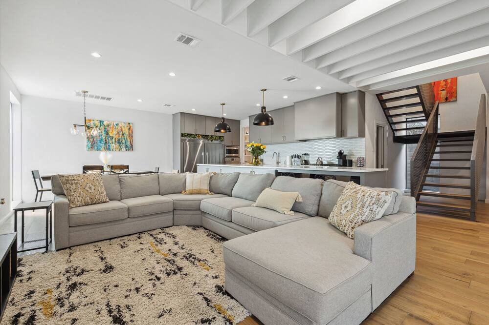 Photo of Livingroom in Old East Dallas