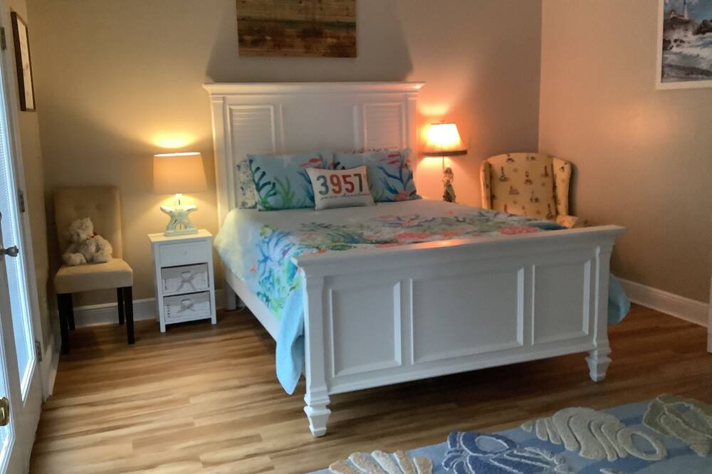 Photo of Bedroom in Pass Christian