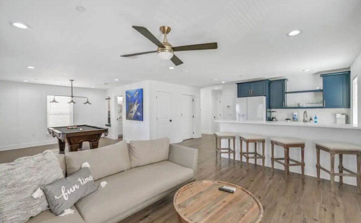Photo of Livingroom in Behrman