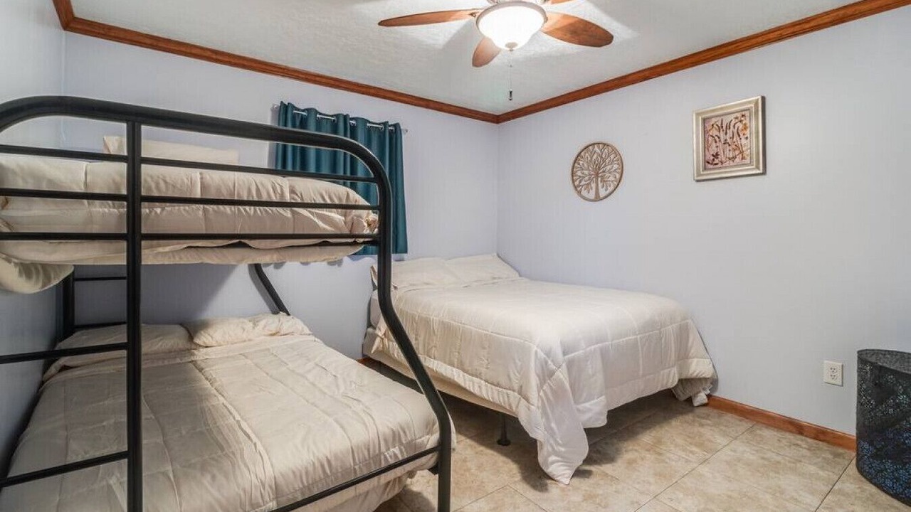 Photo of Bedroom in Cypremort Point