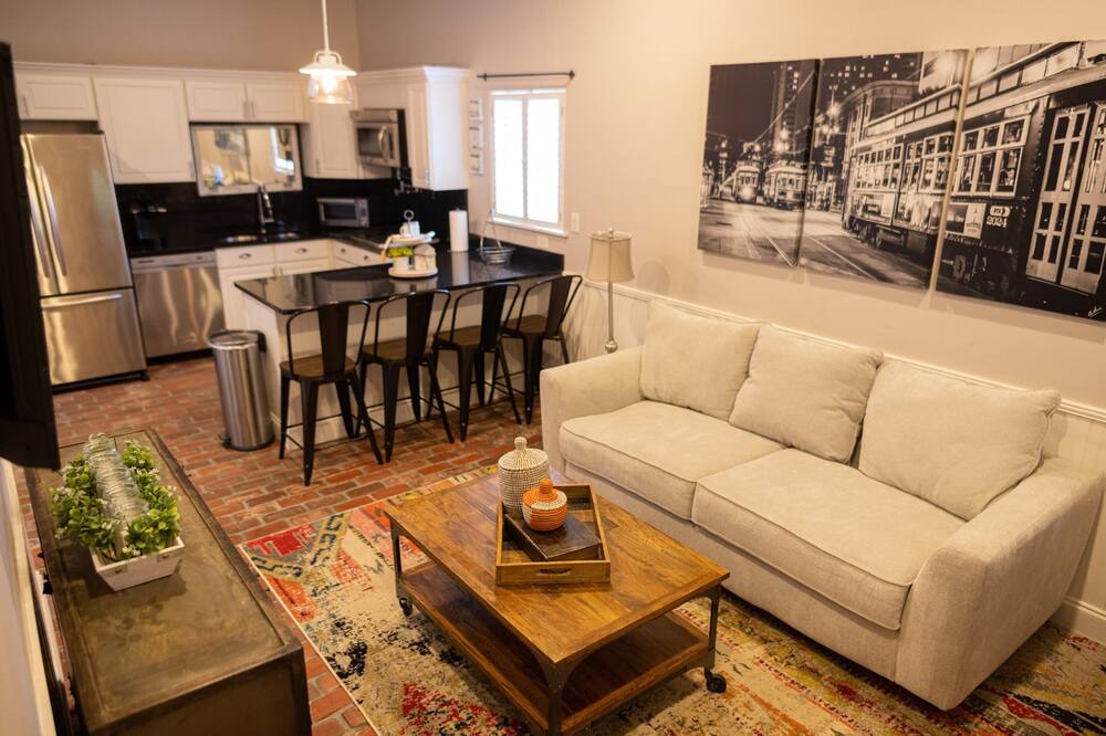 Photo of Livingroom in Harvey