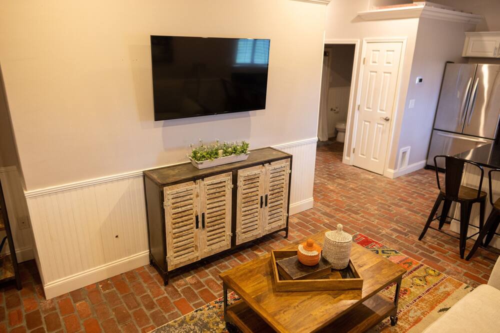 Photo of Livingroom in Harvey