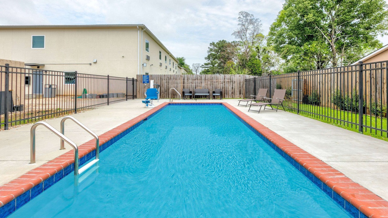 Photo of Outdoor in Zachary
