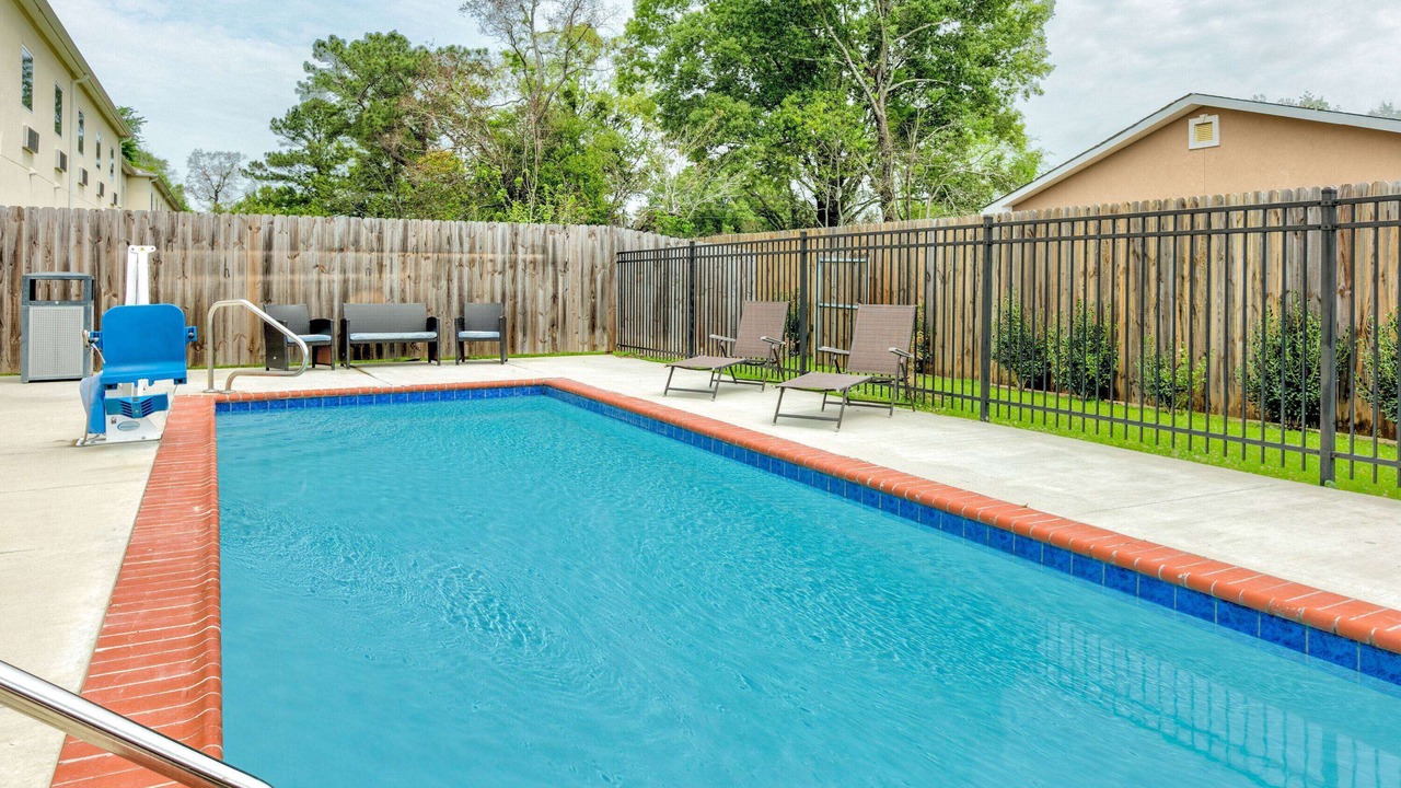 Photo of Outdoor in Zachary