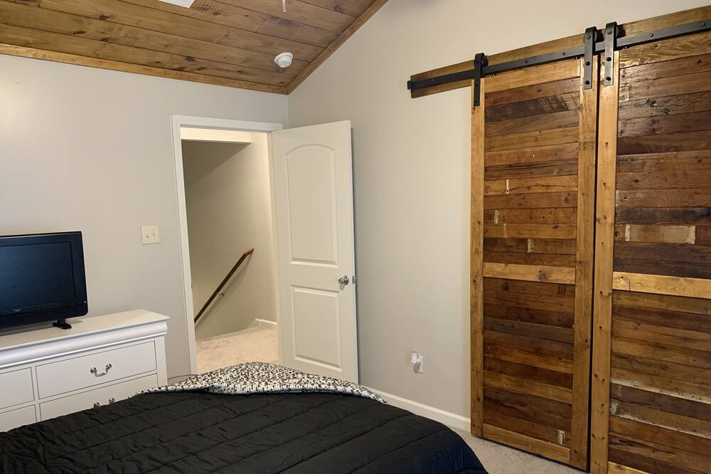 Photo of Bedroom in Youngsville