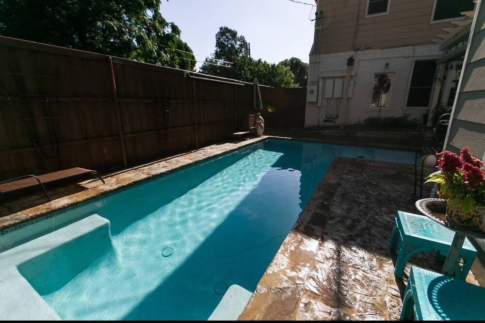 Photo of Outdoor in Kessler