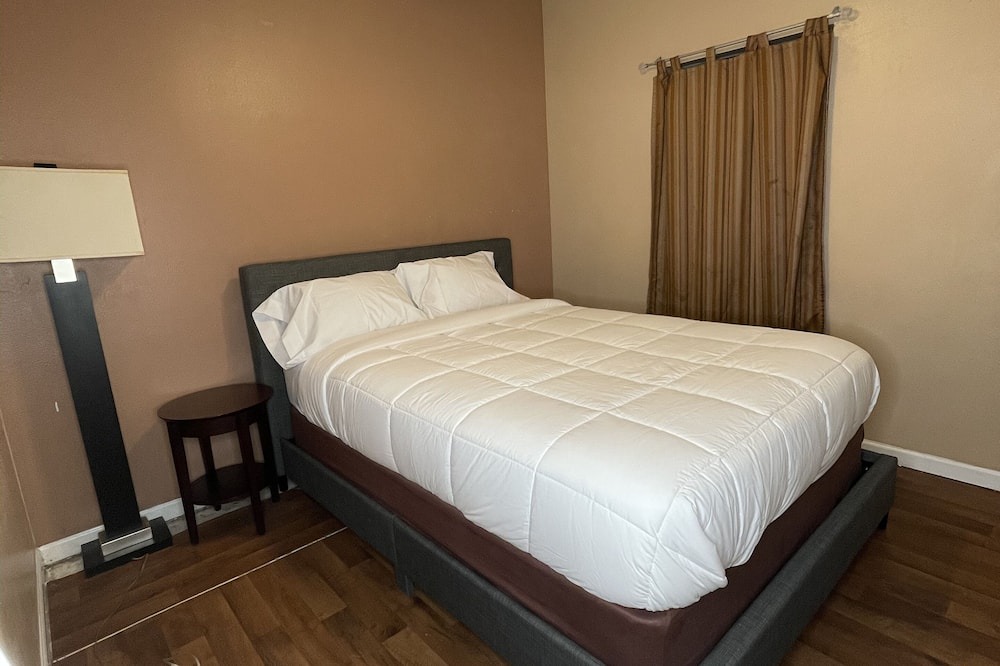 Photo of Bedroom in Port Allen