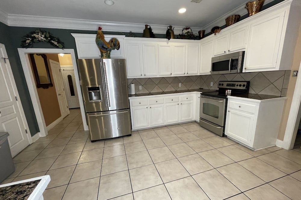 Photo of Kitchen in Port Allen