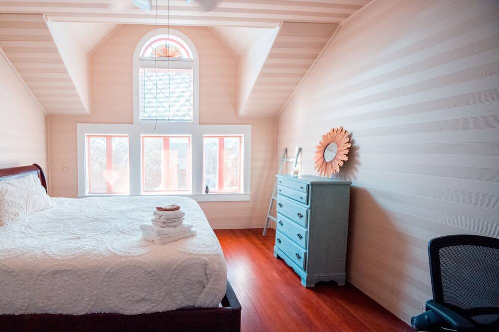 Photo of Bedroom in Audubon
