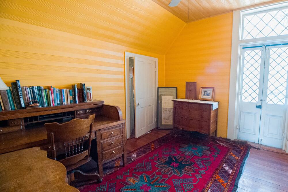 Photo of Bedroom in Audubon