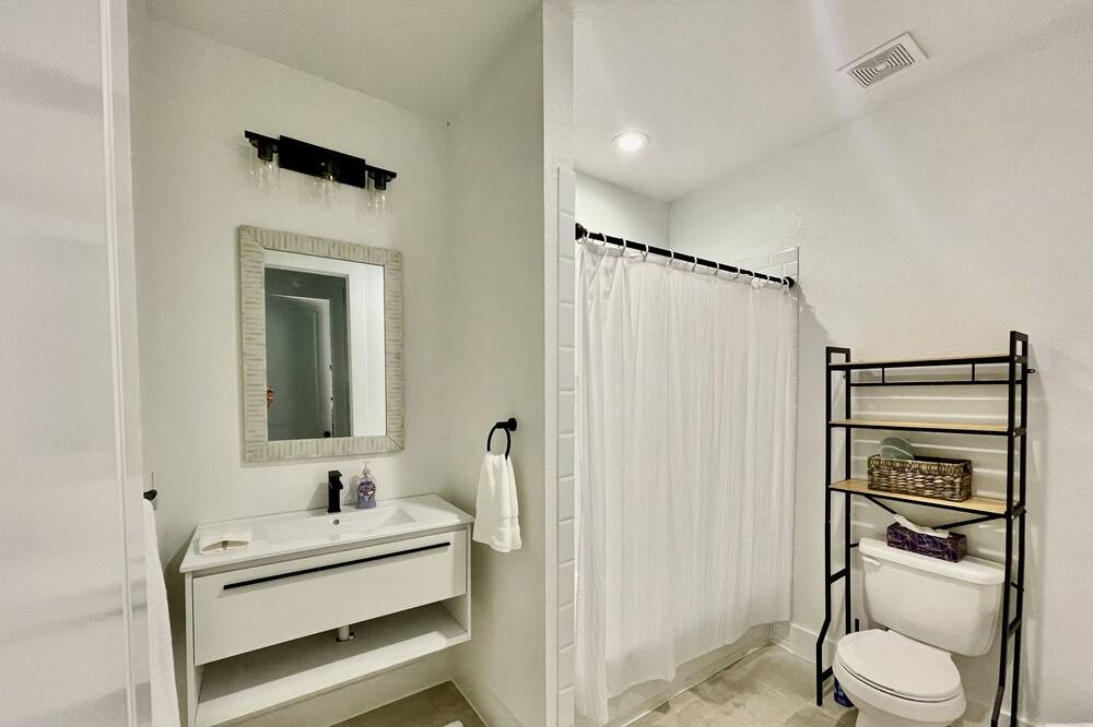 Photo of Bathroom in Denver Heights