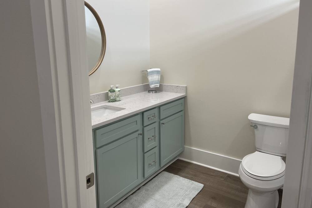 Photo of Bathroom in Hackberry