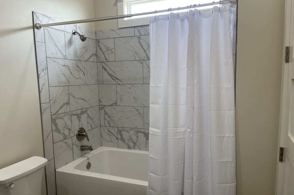 Photo of Bathroom in Hackberry
