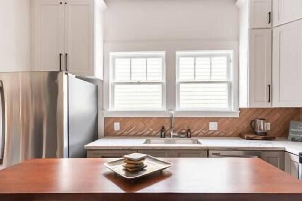 Photo of Kitchen in West Riverside