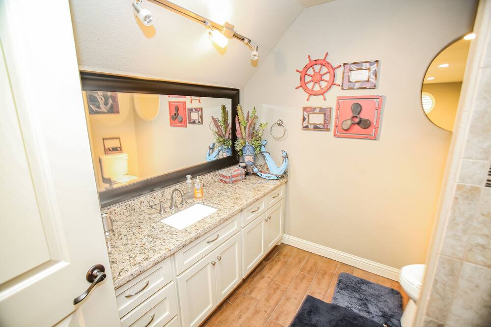 Photo of Bathroom in Freeport