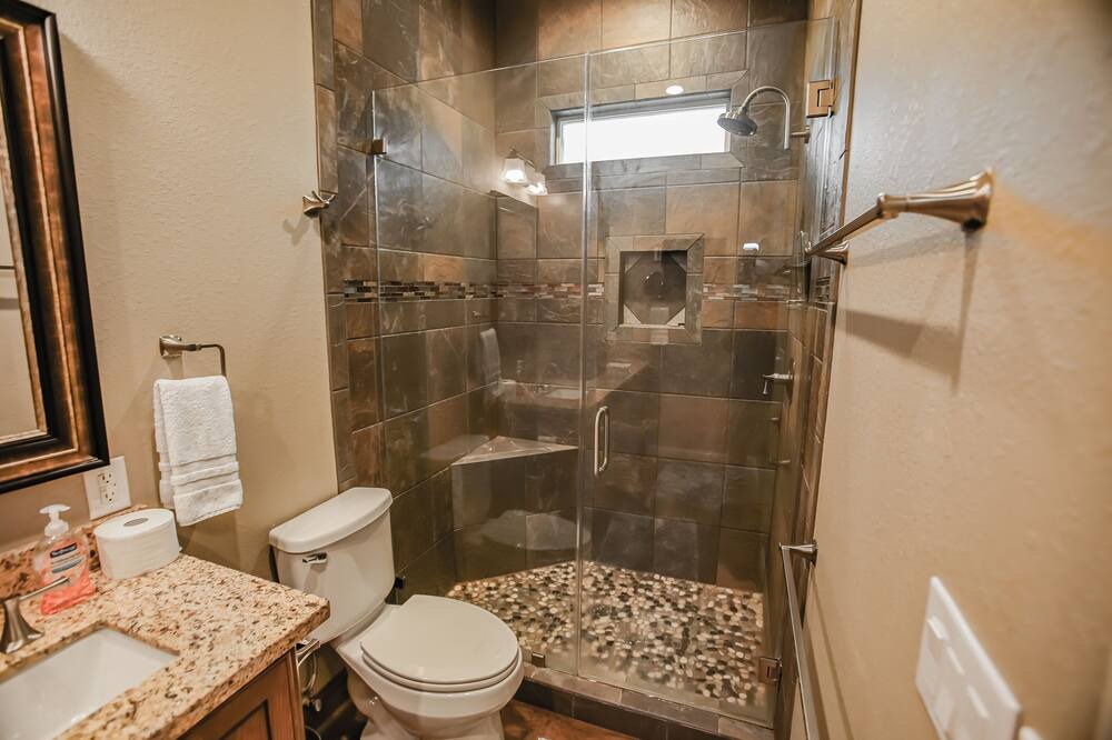 Photo of Bathroom in Freeport